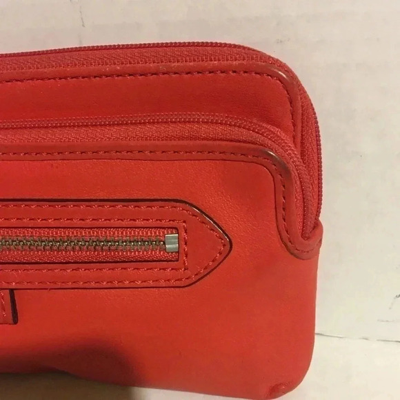 Coach Orange / red leather wristlet - Picture 4 of 8